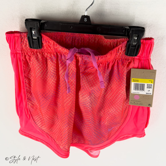 Nike Dri-FIT Tempo Shorts Pink Punch Women's Small NWT - Picture 4 of 4